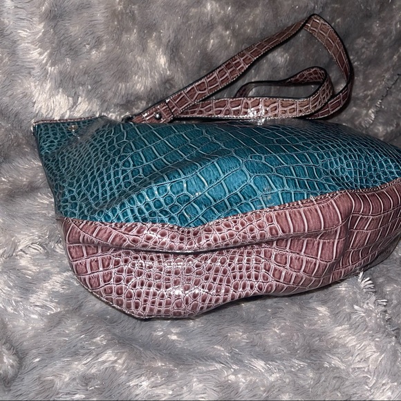 G by Guess Hangbag & wallet - Picture 4 of 13